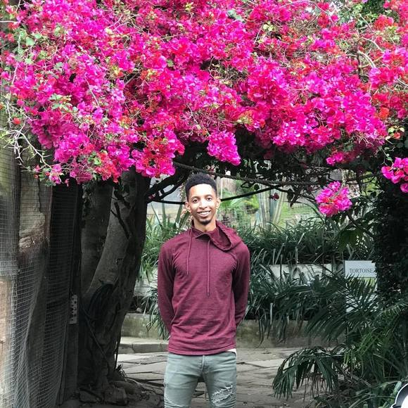 Meet your Posher, Jonathan - Picture 1 of 1